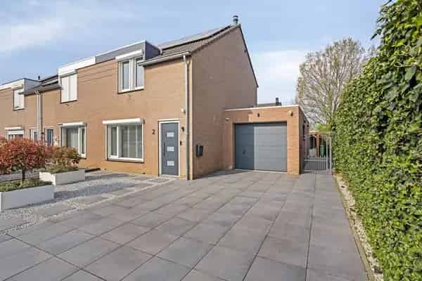 Luxe Tweekapper 4 slaapkamers Eijsden Garage Tuin Energielabel A