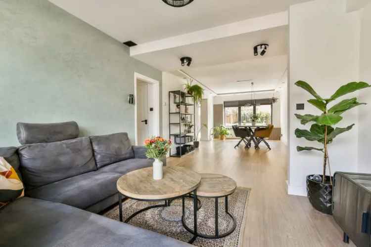 Amsterdam Noord Appartement 81m2 Ruime Tuin 97m2