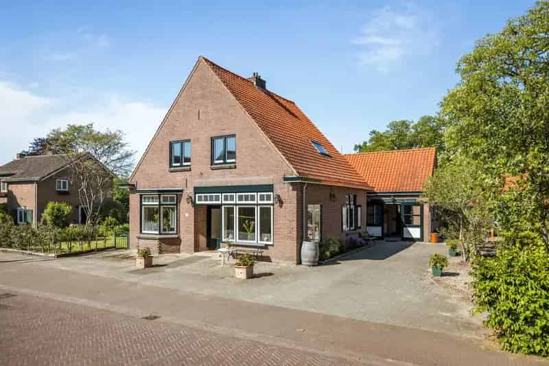 Horecaruimte Almen | Zoek horeca te koop: Dorpsstraat 33 7218 AB Almen 