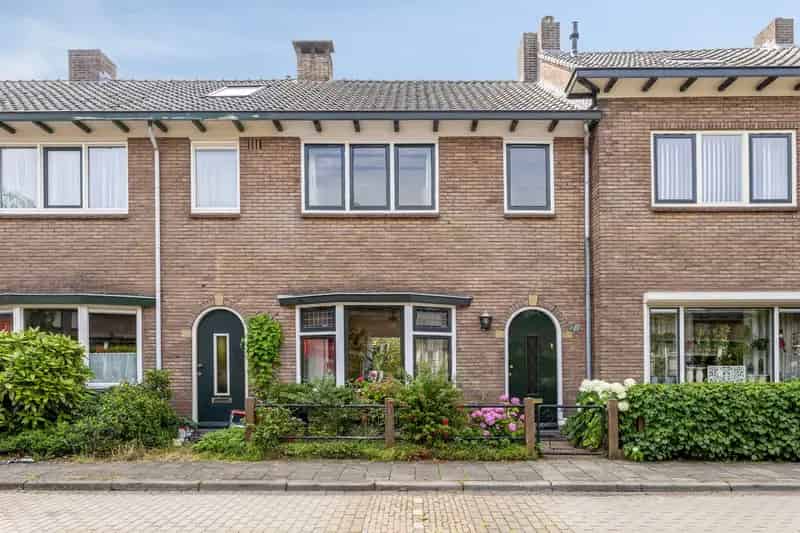 Jaren 30 Tussenwoning Zutphen 3 slaapkamers zonnige tuin