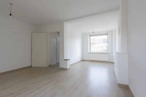 Instapklare gerenoveerde woning nabij centrum