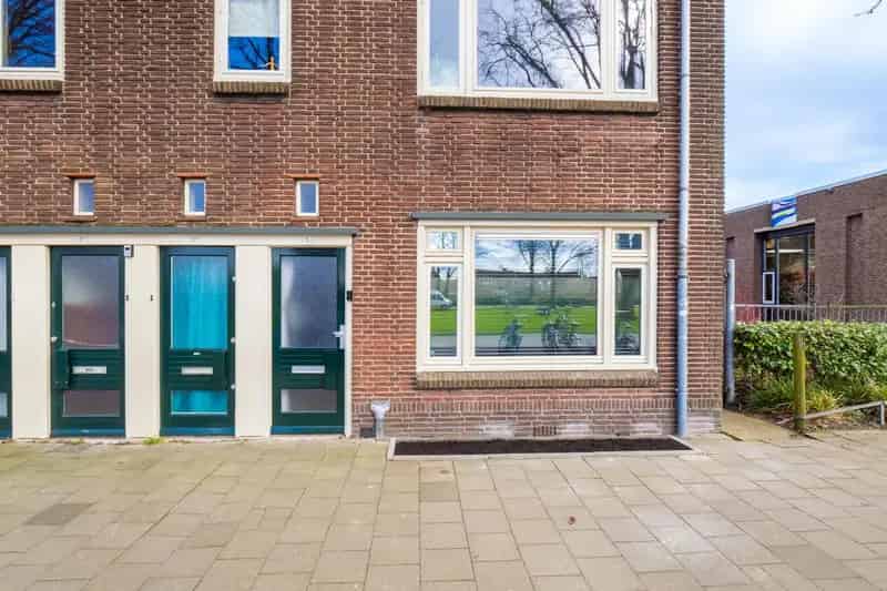 Instapklare 3-kamer benedenwoning met tuin in Zuilen