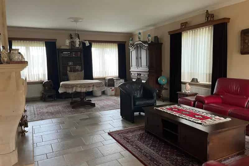 Boerderij met Landhuis en Schuren te Clinge