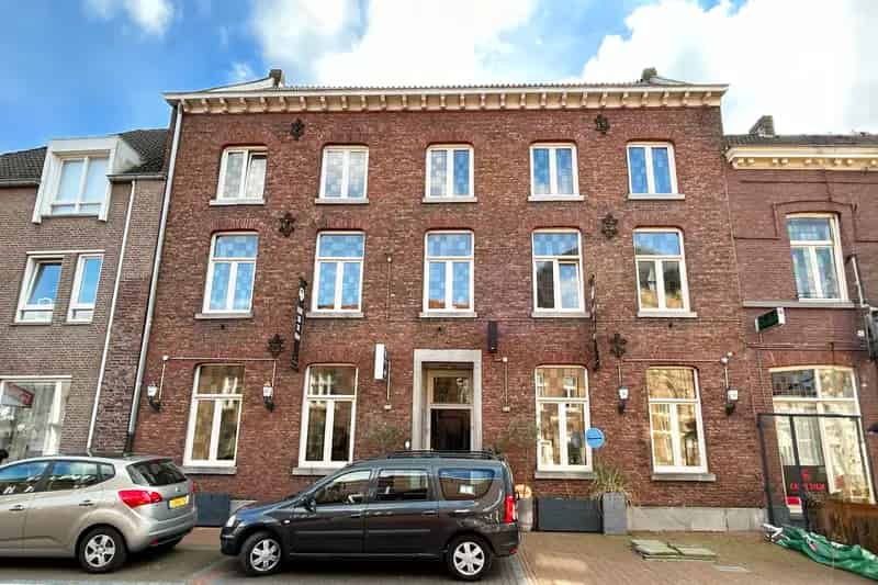 Horecaruimte Echt te koop: karakteristiek pand met bovenwoning