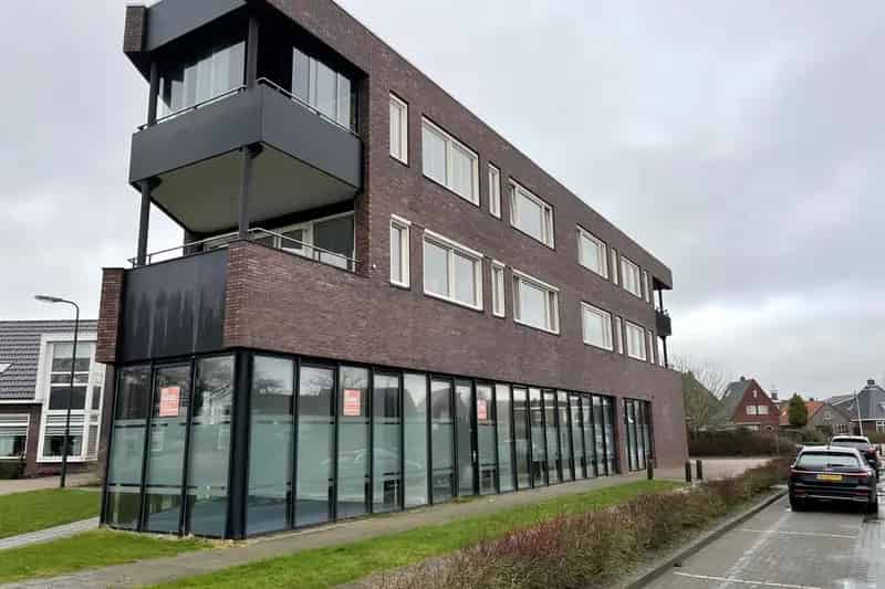 Kantoorruimte te huur Menaam 70m2