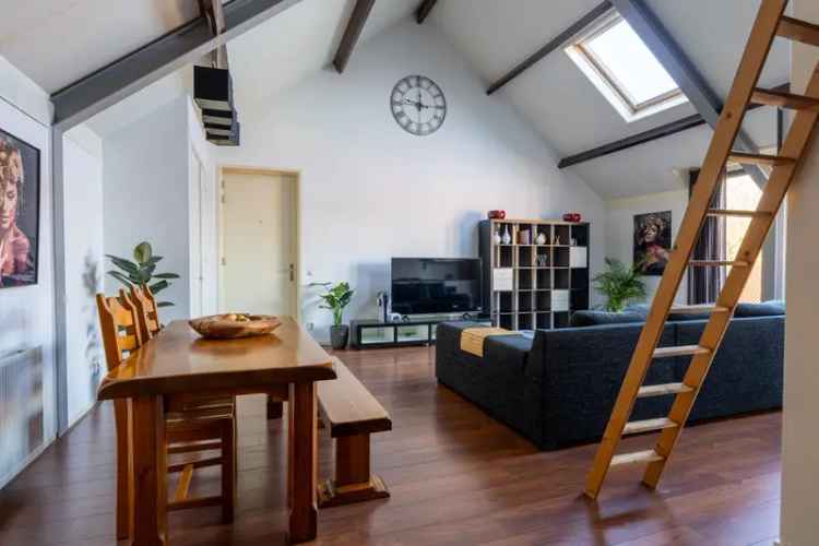 Appartement Almkerk: Modern comfort in historisch pand