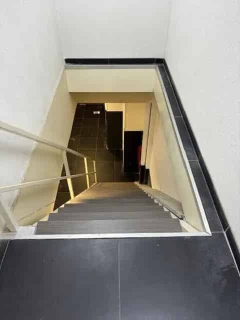 Bedrijfshal Rotterdam | Zoek bedrijfshallen te koop: Driemanssteeweg 624 3084 CB Rotterdam 