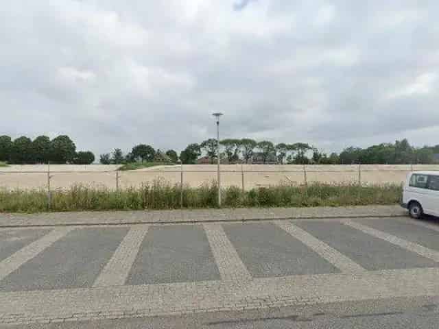 Huurwoning Hazerswoude-Rijndijk: 4 Slaapkamers Ruime Tuin