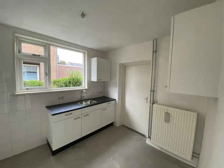 Huis Te Huur , 14, Lijsterbesstraat, Drunen, Noord-Brabant