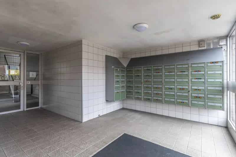 Appartement Amstelveen Centrum: 1 Slaapkamer, Airco, Privé Parkeren