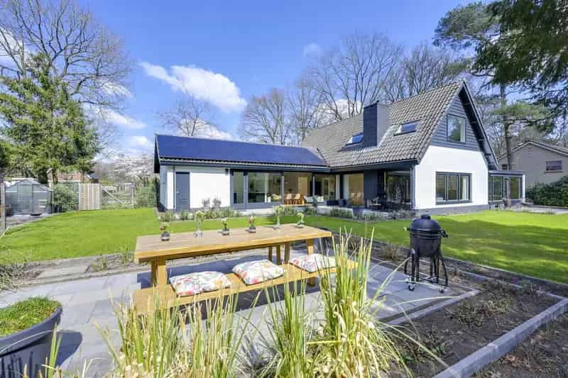 Vrijstaande Villa Maarsbergen 5 slaapkamers Grote Tuin