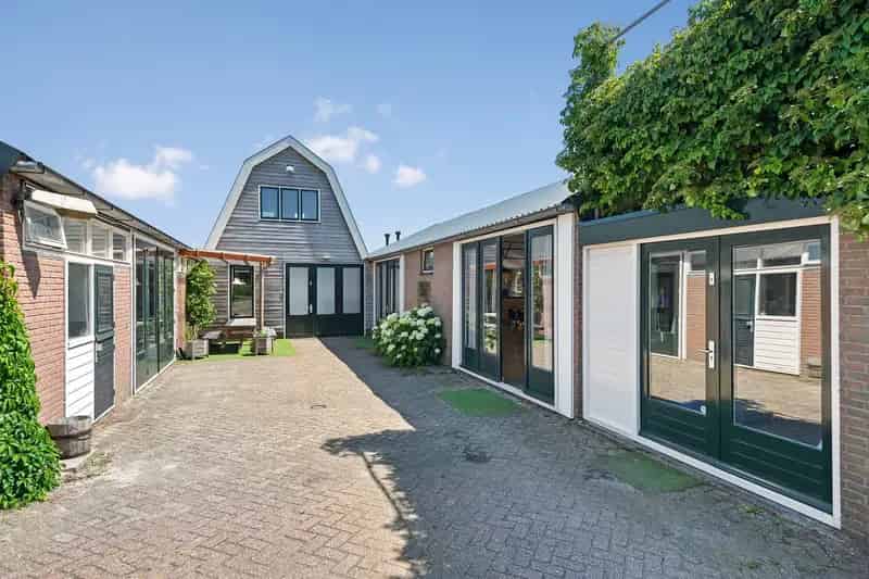 Bedrijfshal Vijfhuizen te Huur 28m2