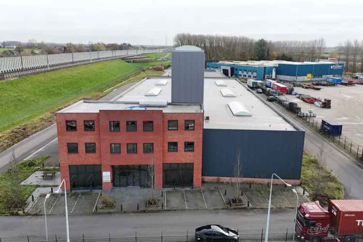 Bedrijfshal te huur of te koop Zevenbergschen Hoek Moerdijk