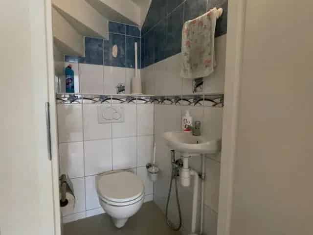 Te Huur: Ruime Hoekwoning 3 Slaapkamers 2 Badkamers Amstelveen Westwijk