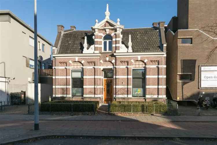 Kantoorvilla Hilversum te huur 200m²