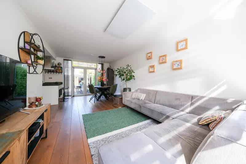 Huis te koop Vinkeveen: Instapklare gezinswoning met 4 slaapkamers en energielabel A