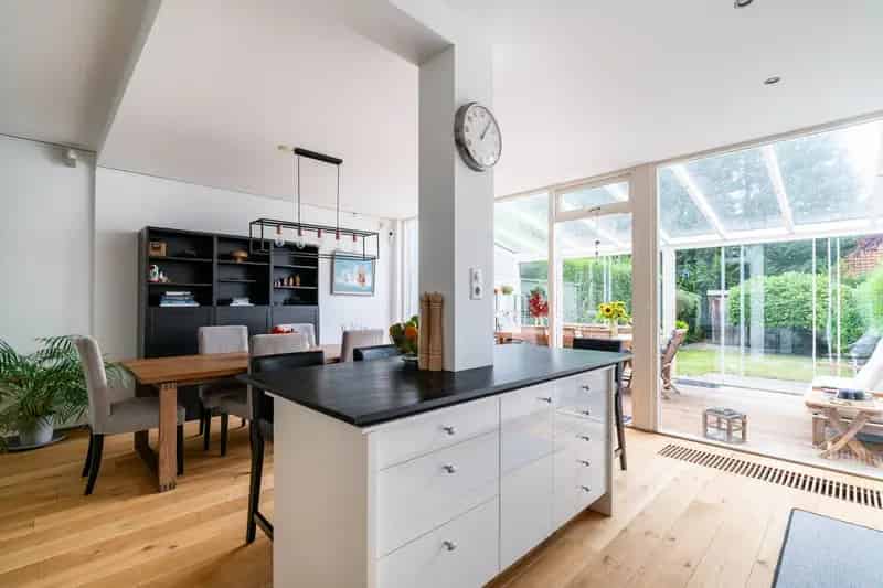Lichtrijk Familiehuis Wassenaar 4 slaapkamers serre tuin