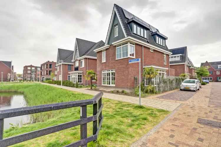 Vrijstaande woning Berkel en Rodenrijs 5 slaapkamers tuin