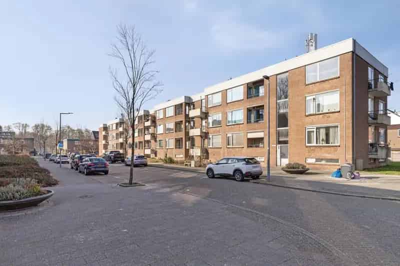 Ruim 4 Kamer Appartement Rotterdam Pendrecht 2 Balkons