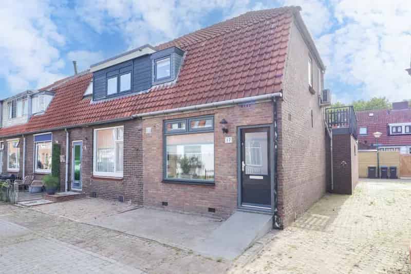Instapklare Hoekwoning Spakenburg Tuin Dakterras