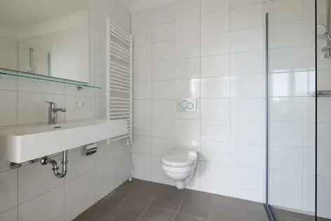 Senioren Appartement Amsterdam Noord 73m² 1 Slaapkamer Balkon