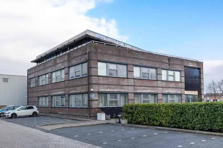 320 m2 Kantoorruimte te Huur Reeuwijk Bedrijvenpark Zoutman