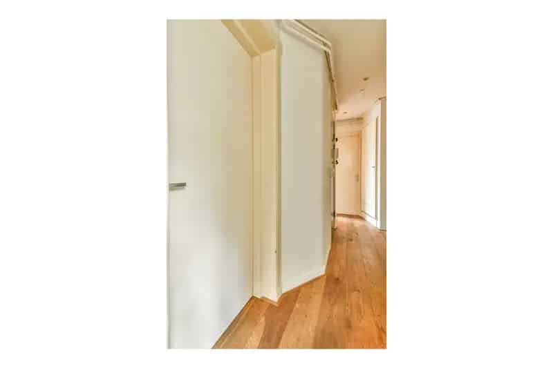 Amsterdam West Appartement Te Koop: 2 Slaapkamers, 2 Balkons, Uitzicht op Water