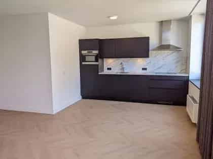 2 Kamer Appartement Tilburg Centrum - Moderne Loft met Entresol