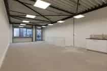 144 m2 Bedrijfsruimte te Koop of te Huur Waddinxveen