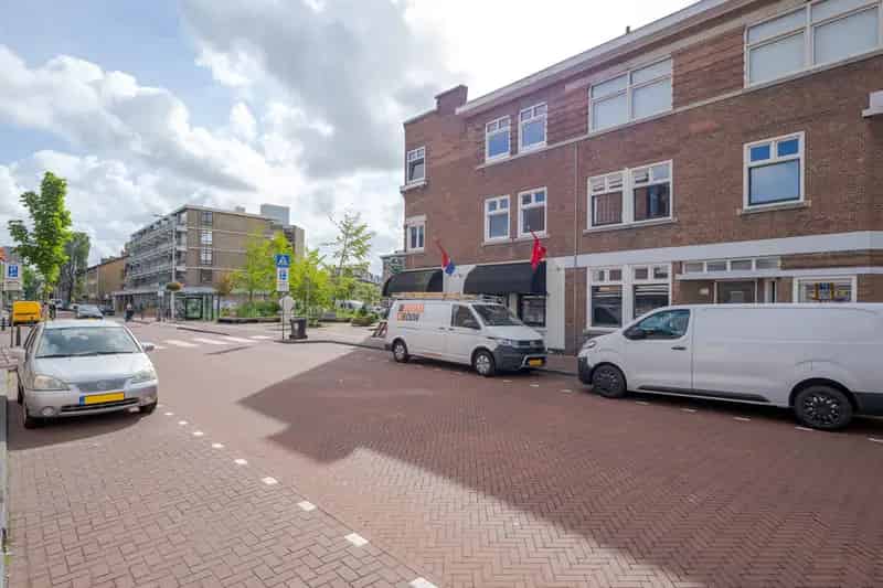 Appartement 70m2 Bezuidenhout te renoveren 2 3 slaapkamers balkon