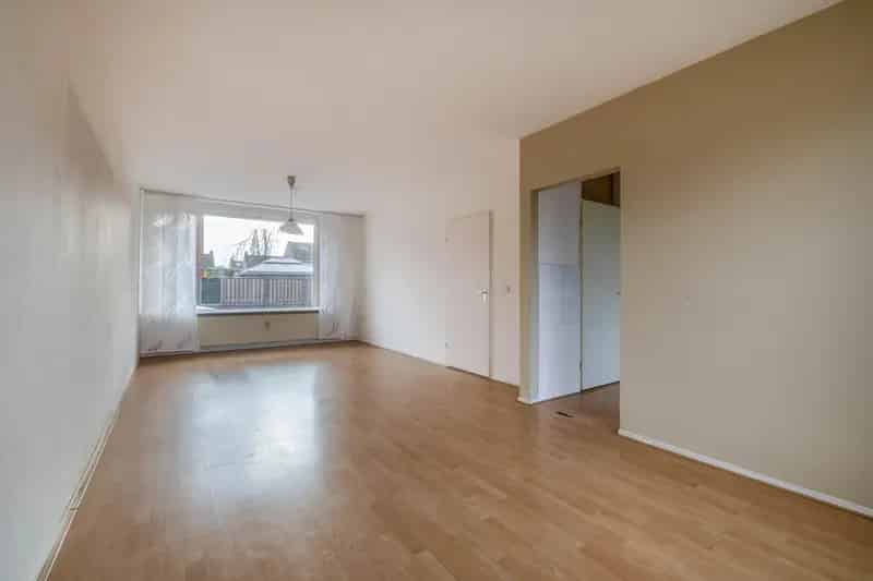 Ruime 4 Slaapkamer Eindwoning met Garage Kindvriendelijke Wijk
