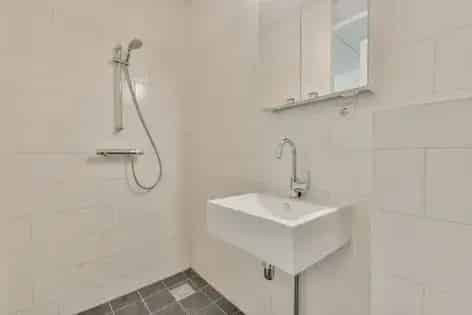 Studio Den Haag 24m² Modern Ruim Licht