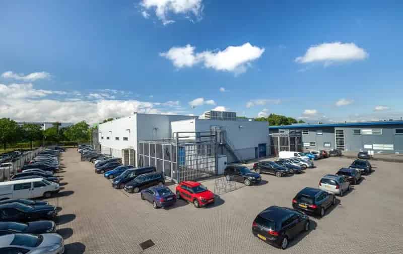 Bedrijfspand te Huur Best 1830m2 Opslag Kantoor