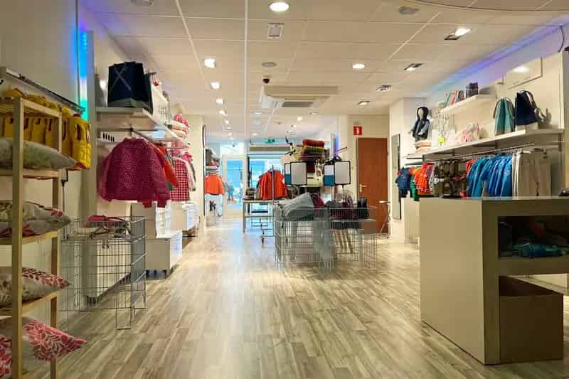 Winkelruimte te huur of te koop Bolsward 185m²