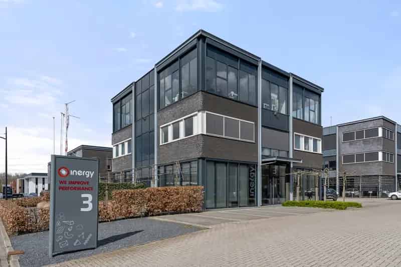 Kantoorpand te huur Ede 750m2 A+ 17 parkeerplaatsen