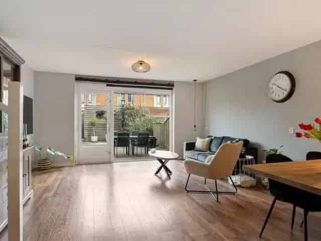 Ruime 5 Slaapkamers Eengezinswoning Ypenburg