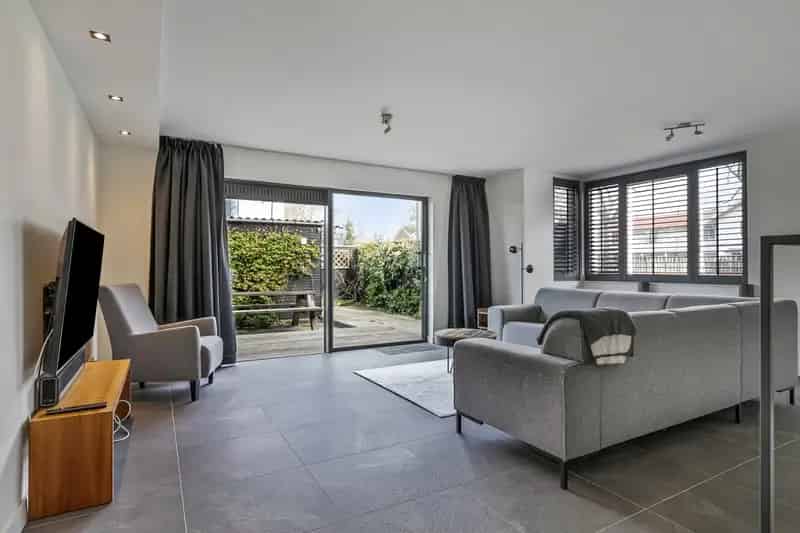 Ruime Hoekwoning Rotterdam Terbregge Nabij Parken