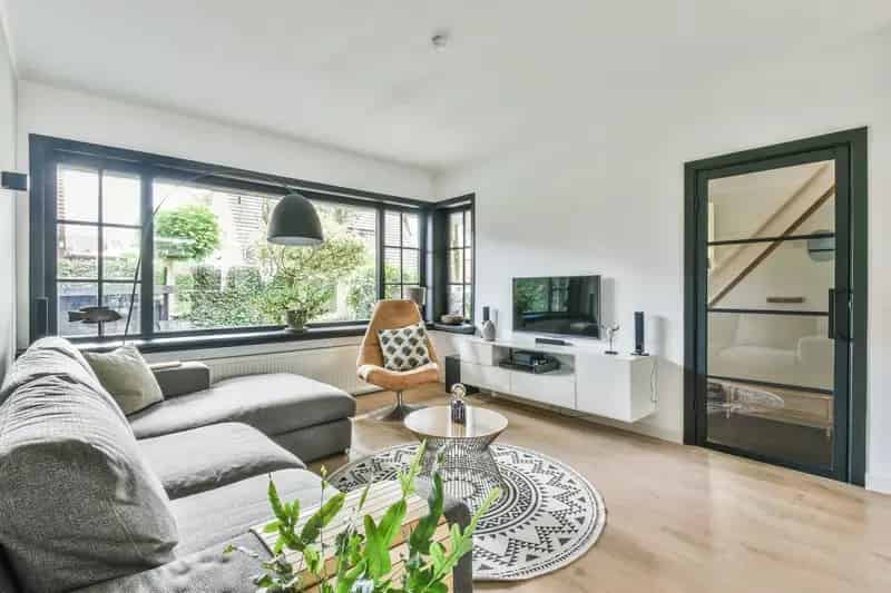 Huis te koop Laren NH 4 slaapkamers Tuinkamer Moderne keuken