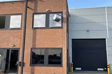 Bedrijfsruimte te huur Houten 267m2 Kantoor Entresol