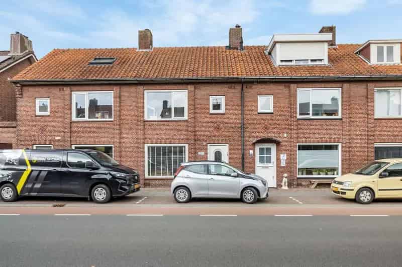 Huis te koop Breda 4 slaapkamers tuin uitbouw