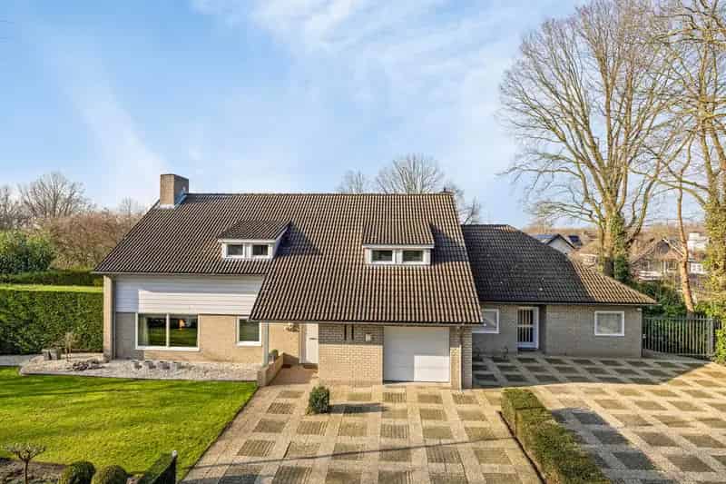 Riante Villa Rosmalen: 4 slaapkamers, 2 badkamers, multifunctionele ruimte