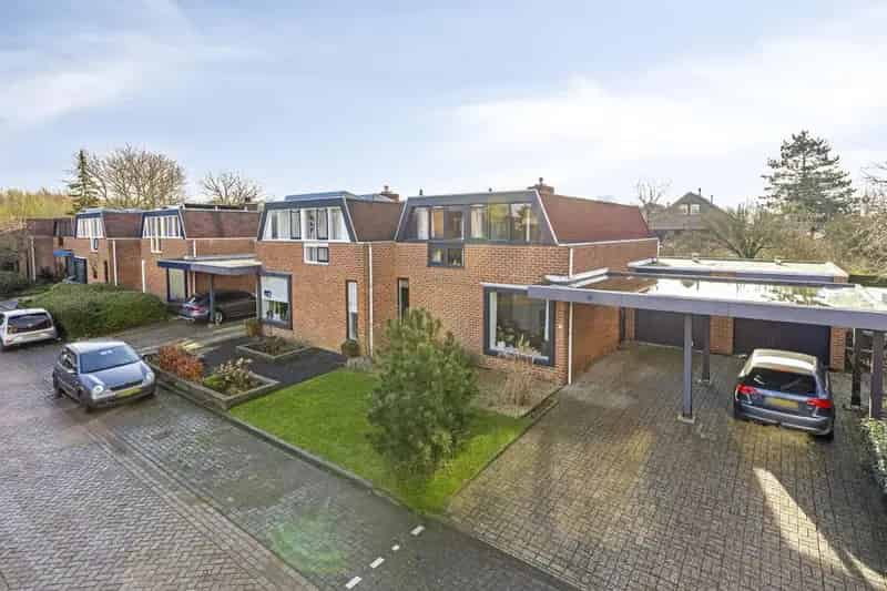 Moderne 4 Slaapkamers 2 Onder 1 Kapwoning Zuidtuin Garage Carport