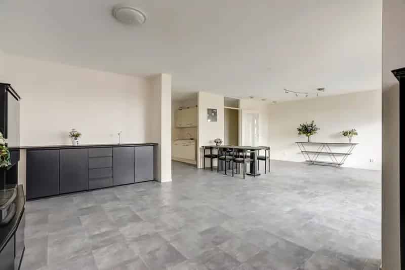 3 Kamer Appartement Hoogvliet 108m2 Singeltoren