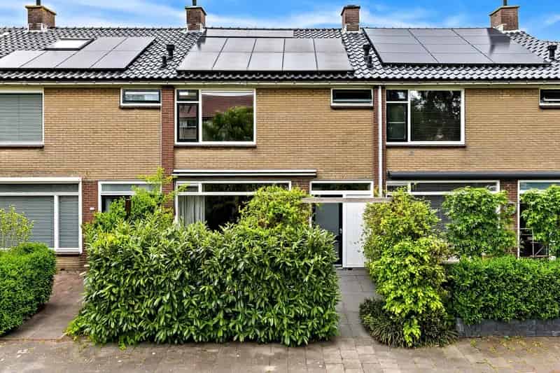 Huis te koop Maasland 5 slaapkamers moderne keuken grote tuin
