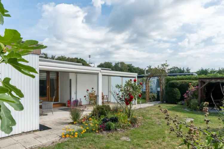 Vakantiewoning nabij strand te koop  - Renovatieproject