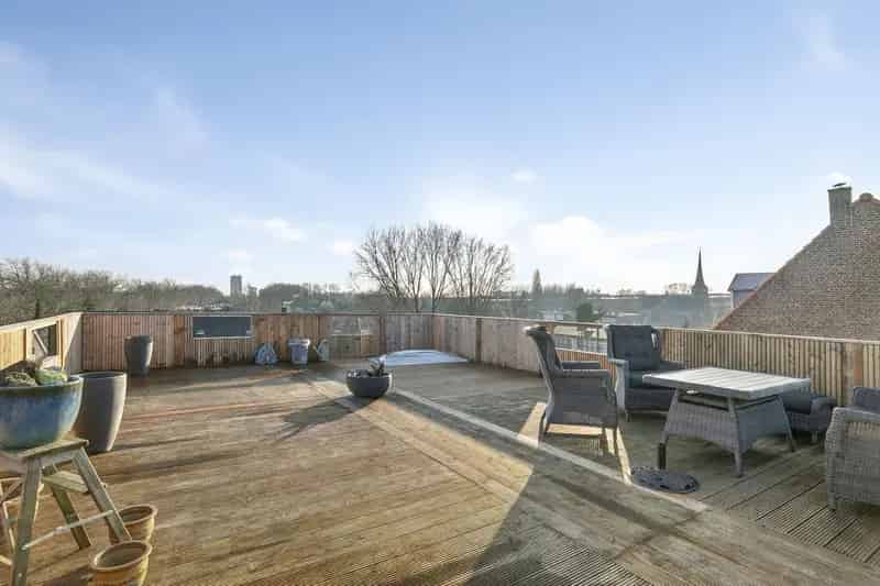 Ruime Bovenwoning 115m2 met 68m2 Dakterras te Koop