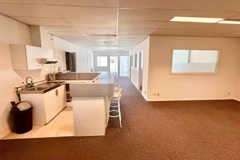 Bedrijfshal te huur Wassenaar 236m2