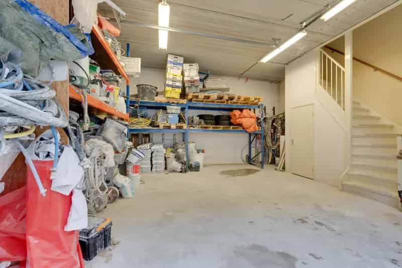 Bedrijfshal te Volendam 82m²