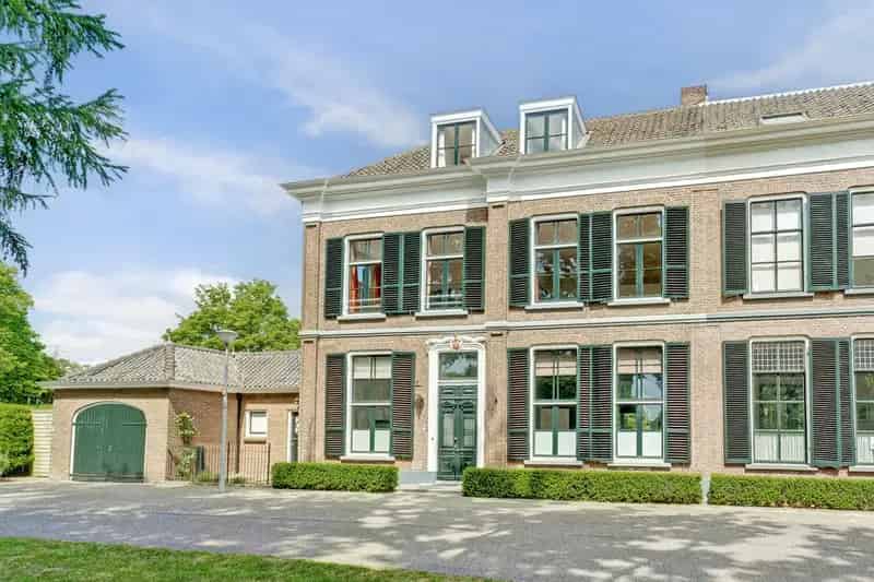 Rijksmonument Doesburg 456m2 Ruime Tuin Dakterras Garage