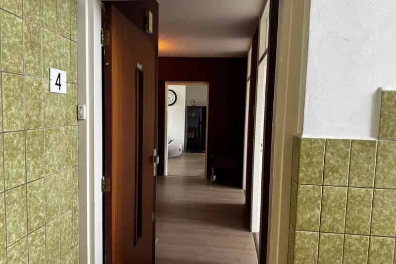 Ruim 3-kamer appartement Leiden  2 balkons  Eigen parkeerplaats